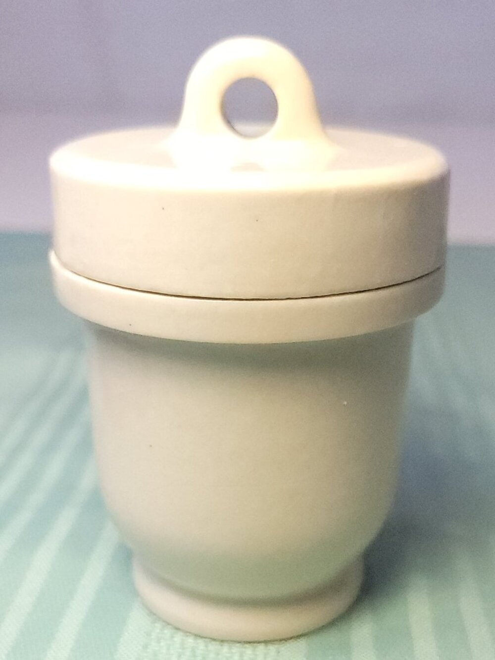 1926/1927 Ironstone Egg Coddler Screw Top Made in England Reg No 720797
